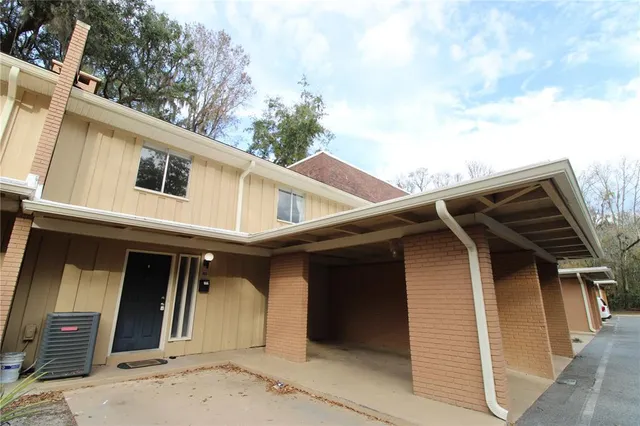 $1,800 | 507 Northwest 39th Road, Unit 159, Gainesville, FL 32607