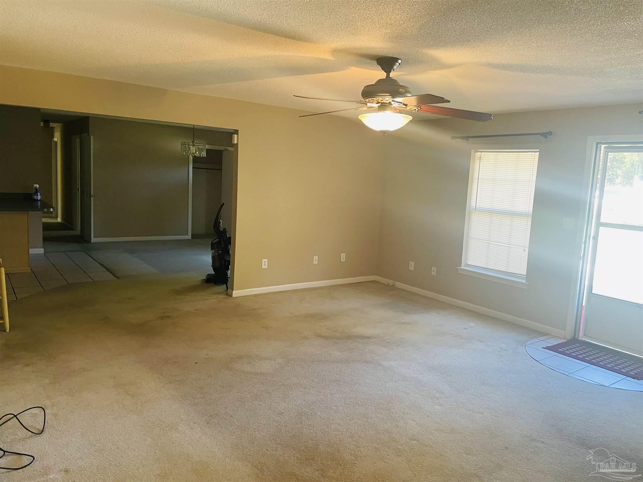 27 Majors Road Pensacola, FL 32503 - Photo 3 of 24 Gallery Image 3