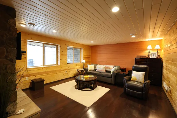 $824,000 | N1470 Pepin View Lane South, Pepin, WI 54759