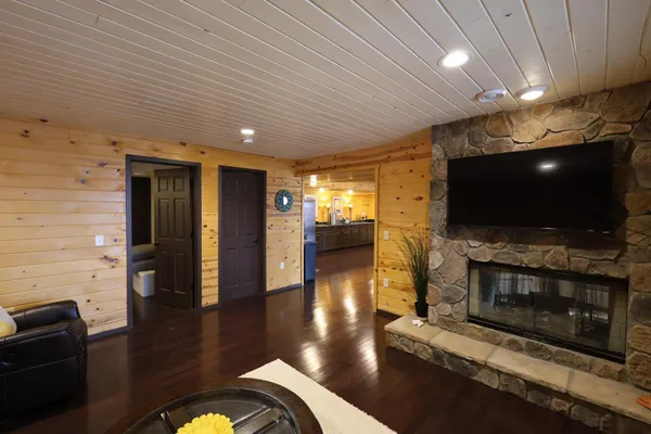 $824,000 | N1470 Pepin View Lane South, Pepin, WI 54759