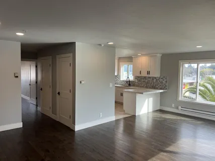 $3,850,000 | 211 Semicircular Road, Menlo Park, CA 94025