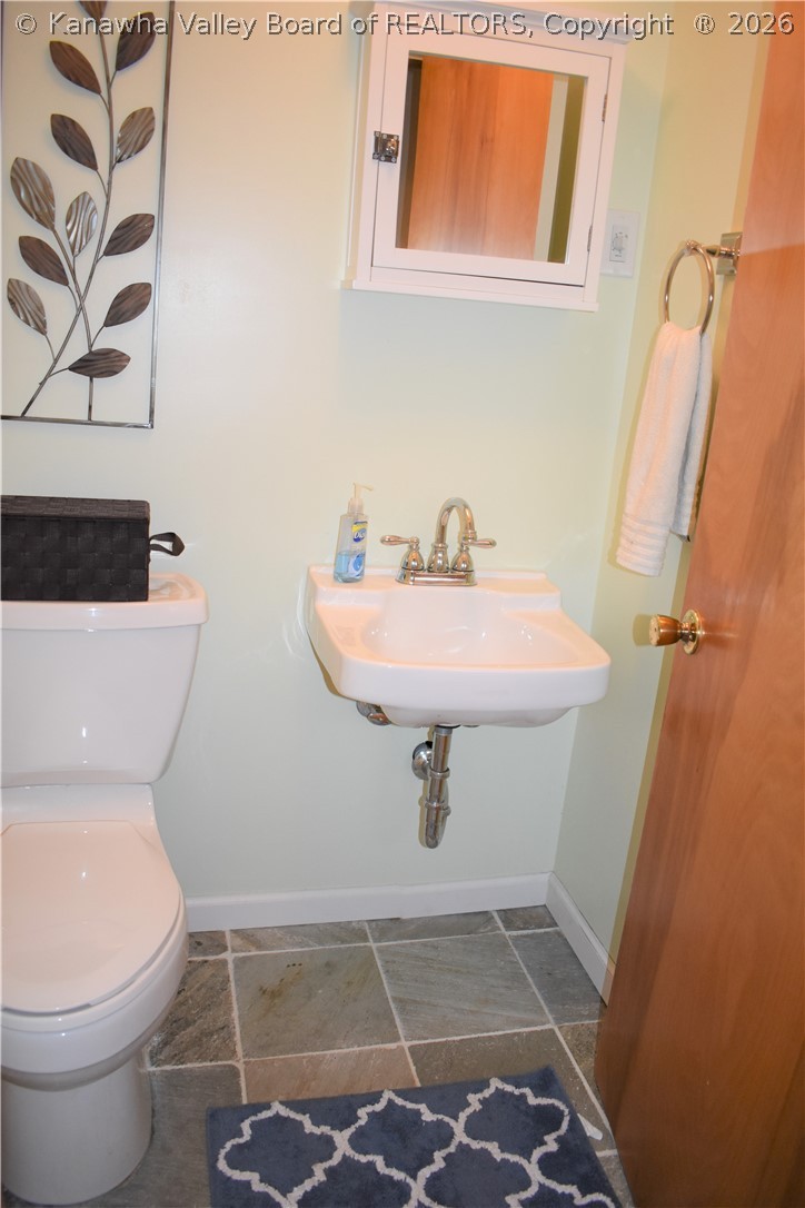 2020 Huber Road Charleston, WV 25314 - Photo 19 of 23 Gallery Image 19