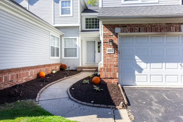 $2,500 | 1093 Fairways Boulevard, Troy, MI 48085