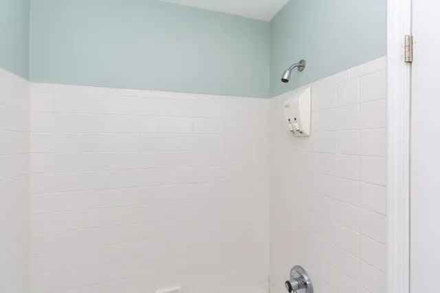 $2,500 | 1093 Fairways Boulevard, Troy, MI 48085