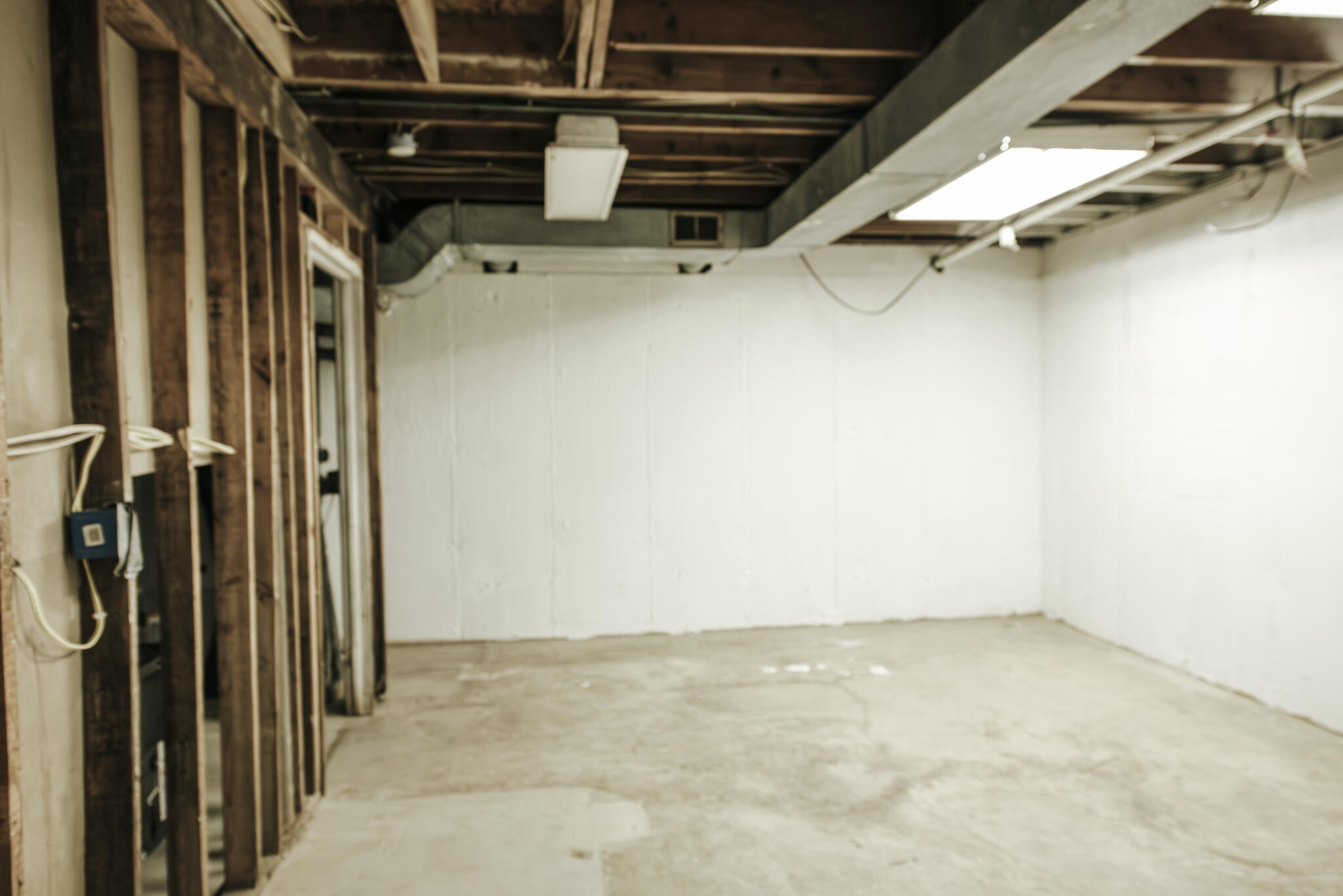 4129 East Snow Road Berrien Springs, MI 49103 - Photo 30 of 37 4129ESnow_Indoor-26