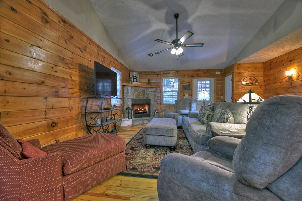 68 Ridge Crest Court Ellijay, GA 30540 - Photo 4 of 48 Gallery Image 4