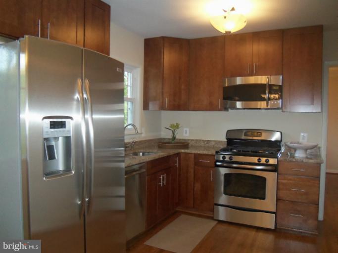 6301 Rockhurst Road Bethesda, MD 20817 - Photo 23 of 28 Kitchen