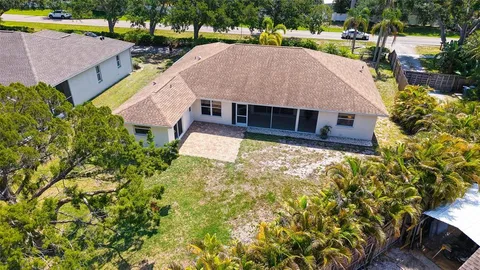 $544,500 | 5698 Country Walk Lane, Sarasota, FL 34233