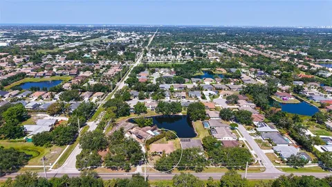 $544,500 | 5698 Country Walk Lane, Sarasota, FL 34233