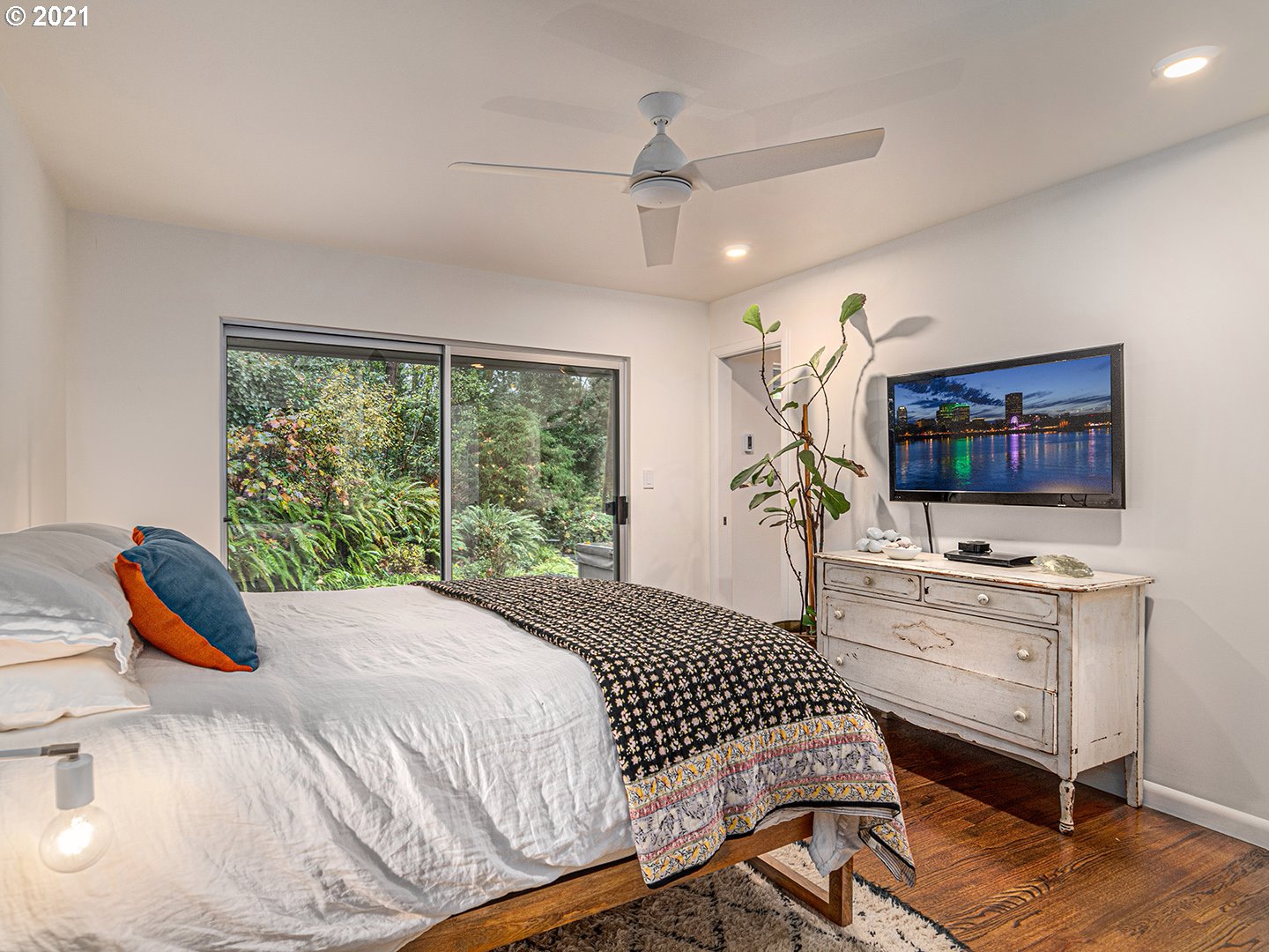 920 Southwest York Road Lake Oswego, OR 97034 - Photo 11 of 30