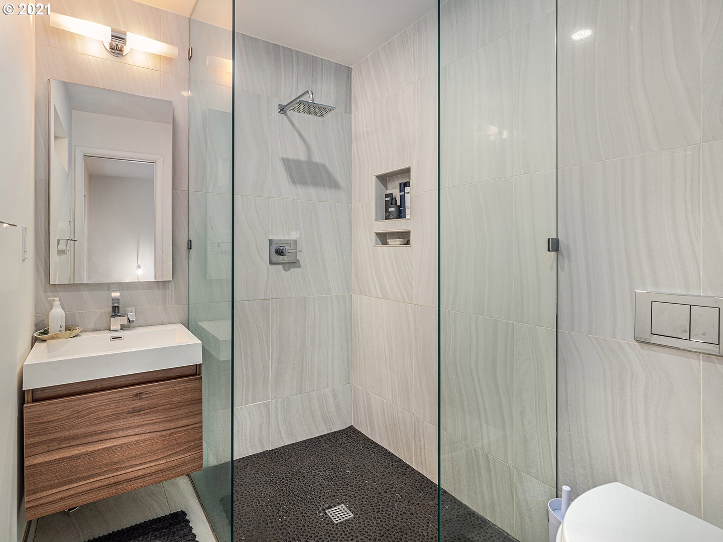 920 Southwest York Road Lake Oswego, OR 97034 - Photo 12 of 30