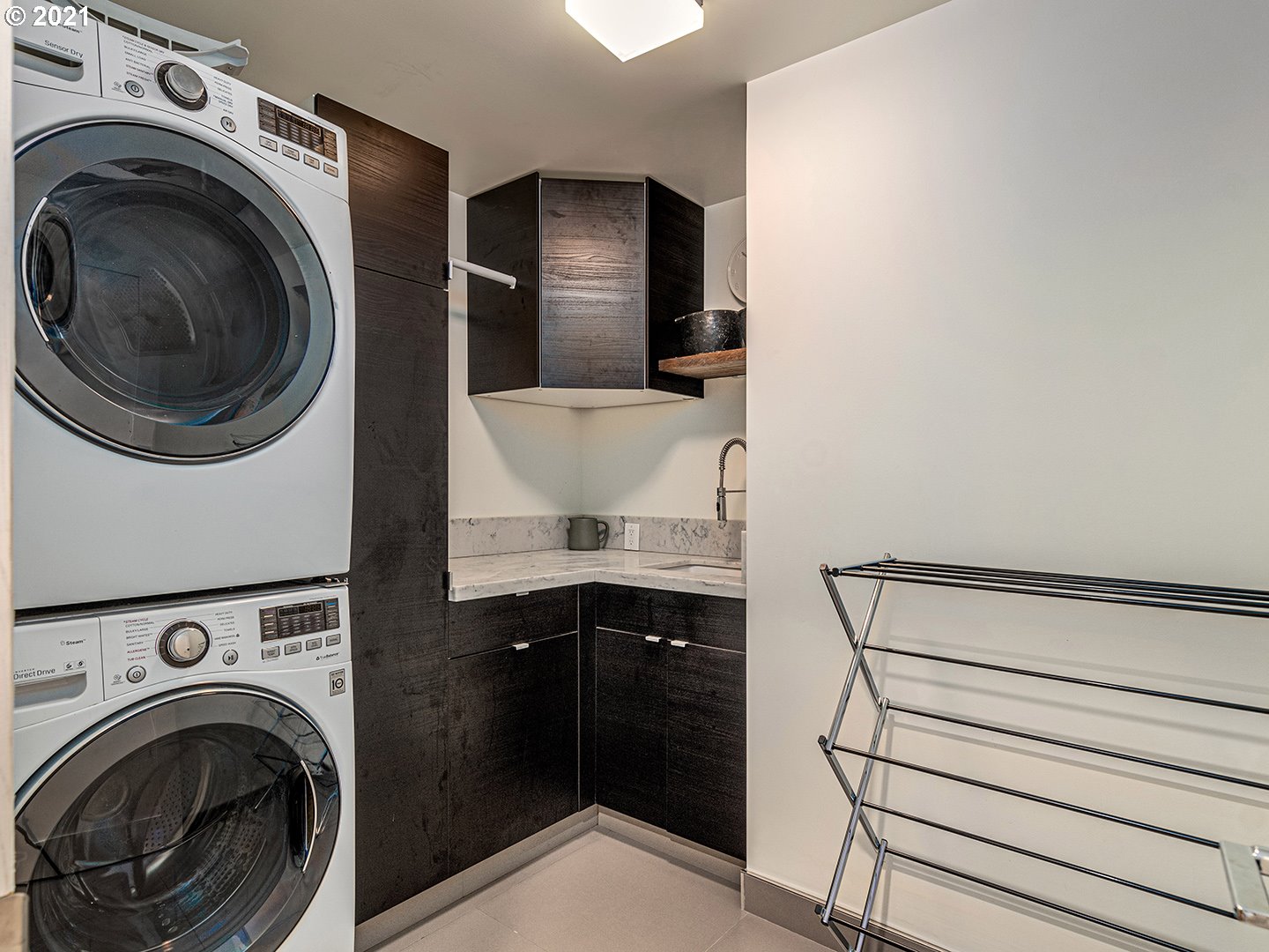 920 Southwest York Road Lake Oswego, OR 97034 - Photo 21 of 30