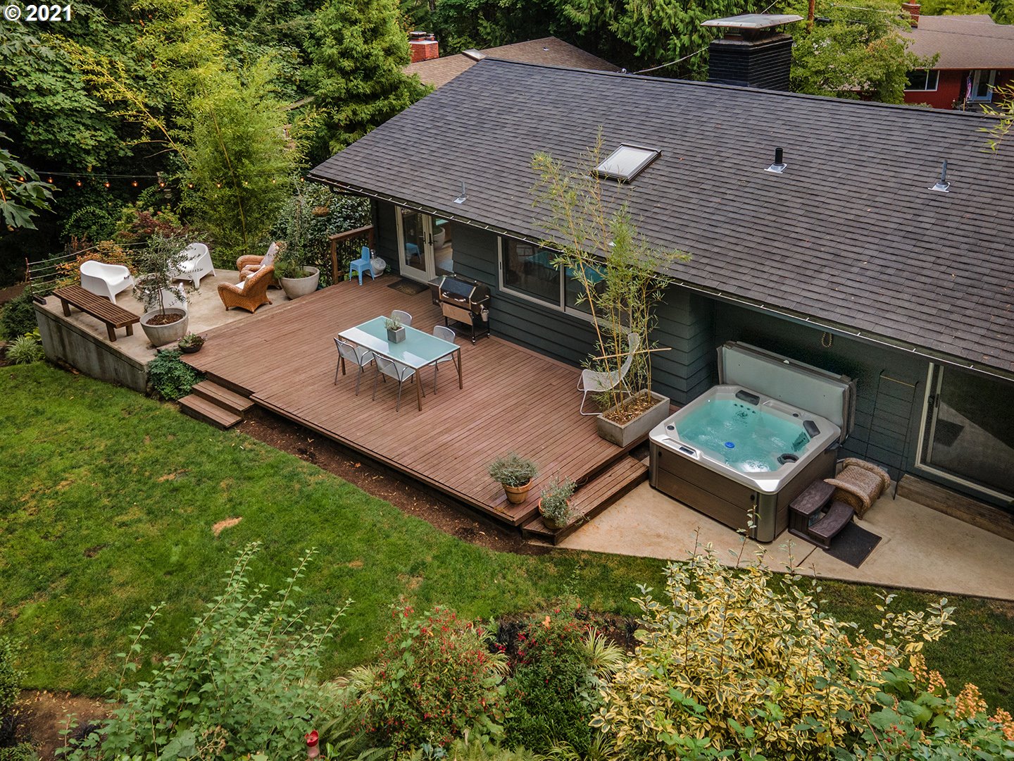 920 Southwest York Road Lake Oswego, OR 97034 - Photo 26 of 30