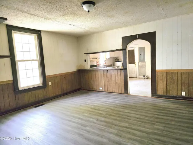 $67,000 | 209 North Porter Street, Whitakers, NC 27891