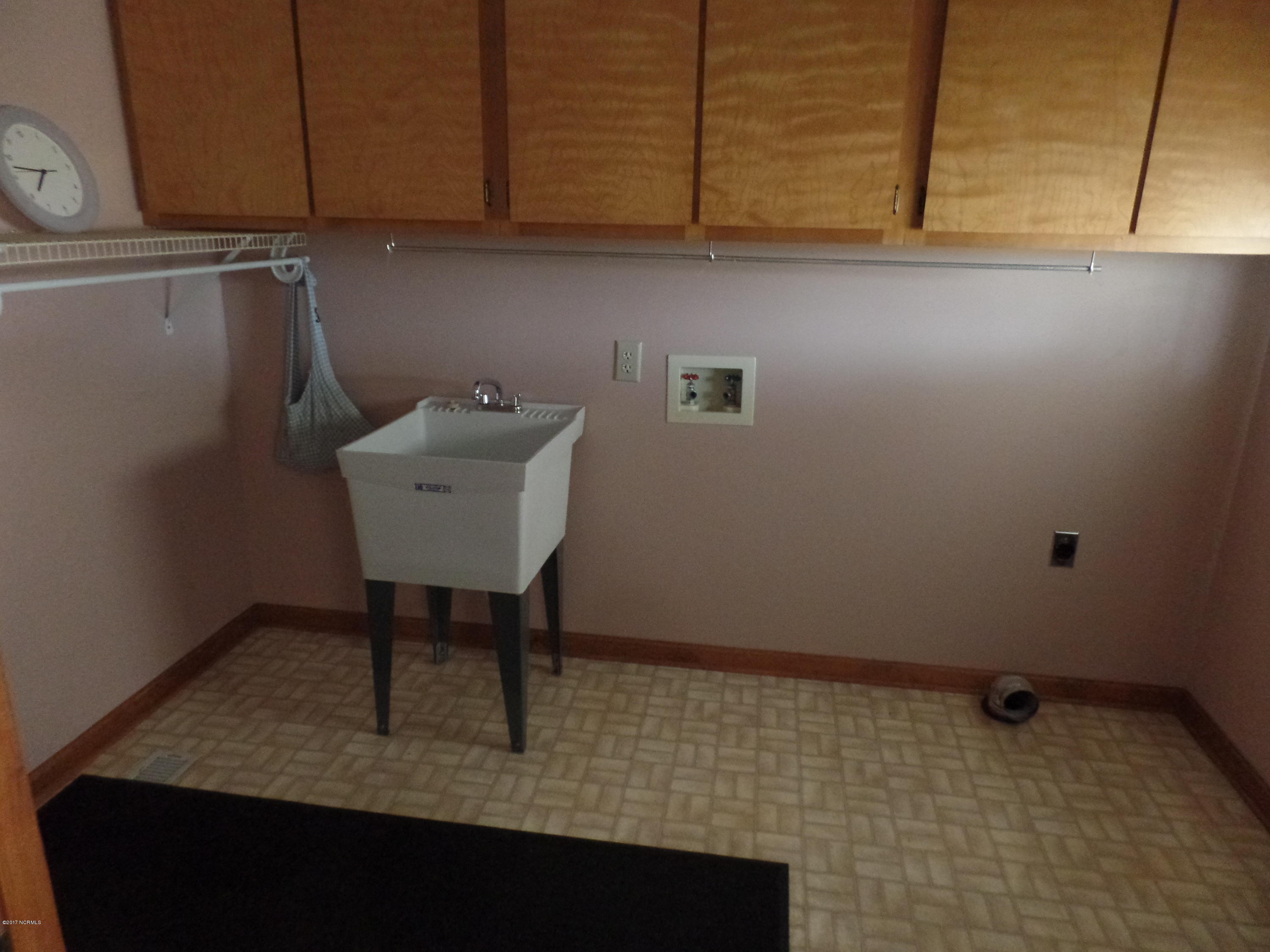 475 Microwave Tower Road Roseboro, NC 28382 - Photo 21 of 24 SAM_2718