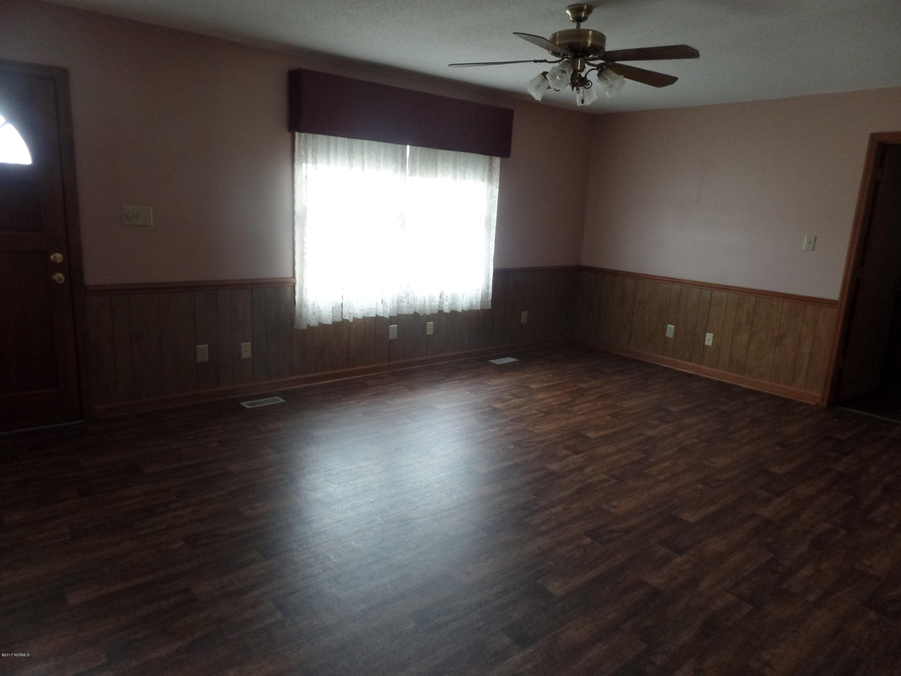 475 Microwave Tower Road Roseboro, NC 28382 - Photo 22 of 24 SAM_2719
