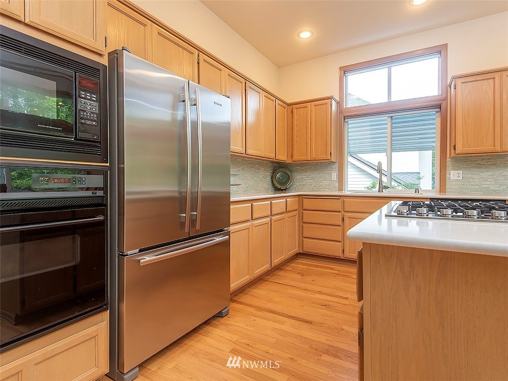 2013 237th Place Southeast Bothell, WA 98021 - Photo 11 of 39