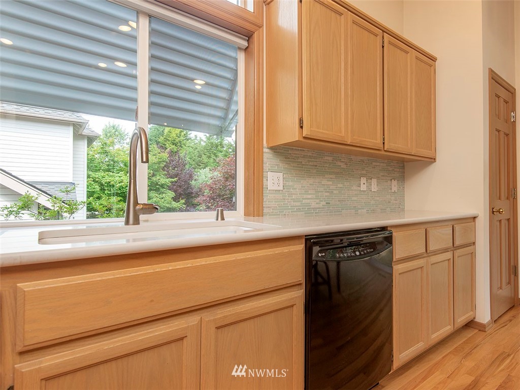 2013 237th Place Southeast Bothell, WA 98021 - Photo 13 of 39