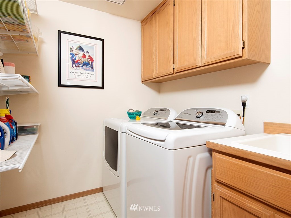 2013 237th Place Southeast Bothell, WA 98021 - Photo 27 of 39