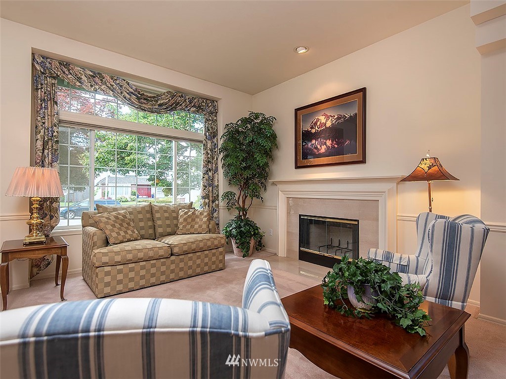 2013 237th Place Southeast Bothell, WA 98021 - Photo 5 of 39