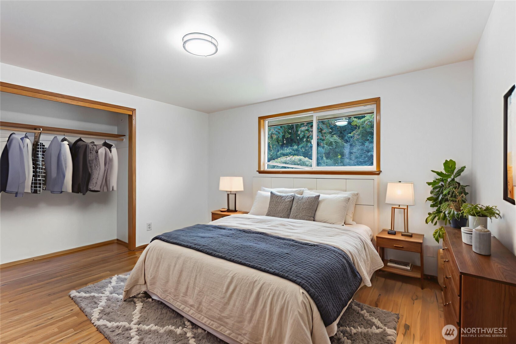 836 Southwest 128th Street Seattle, WA 98146 - Photo 12 of 39 Gallery Image 12
