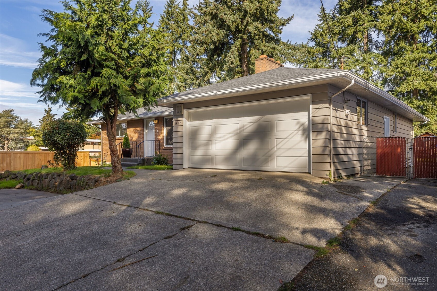 836 Southwest 128th Street Seattle, WA 98146 - Photo 3 of 39 Gallery Image 3