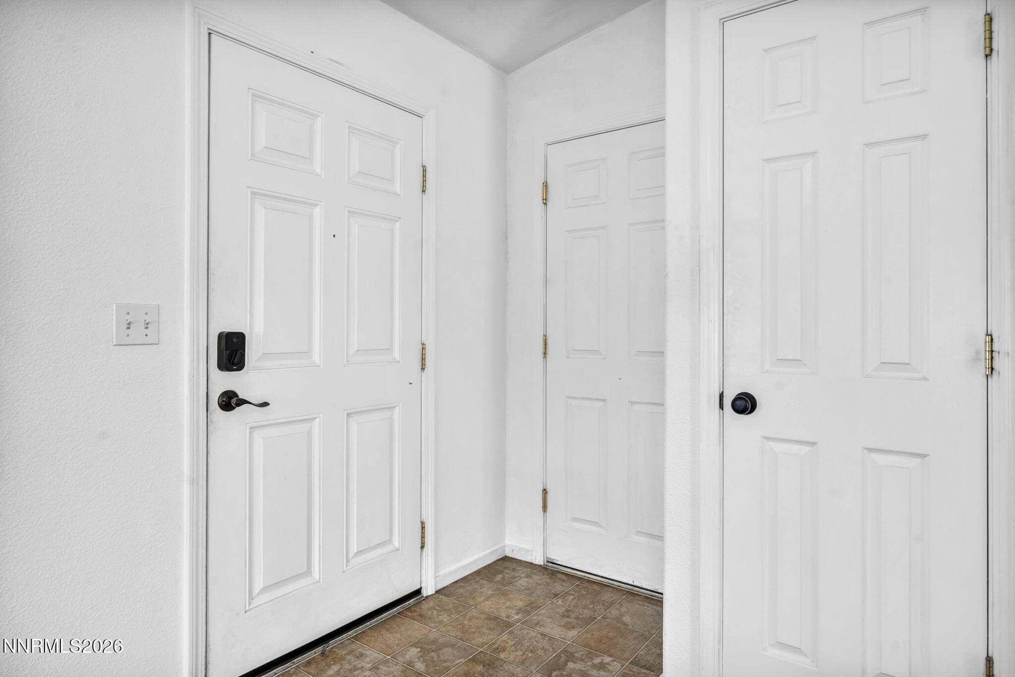 18230 Silverleaf Court Reno, NV 89508 - Photo 10 of 38 s24 - Copy