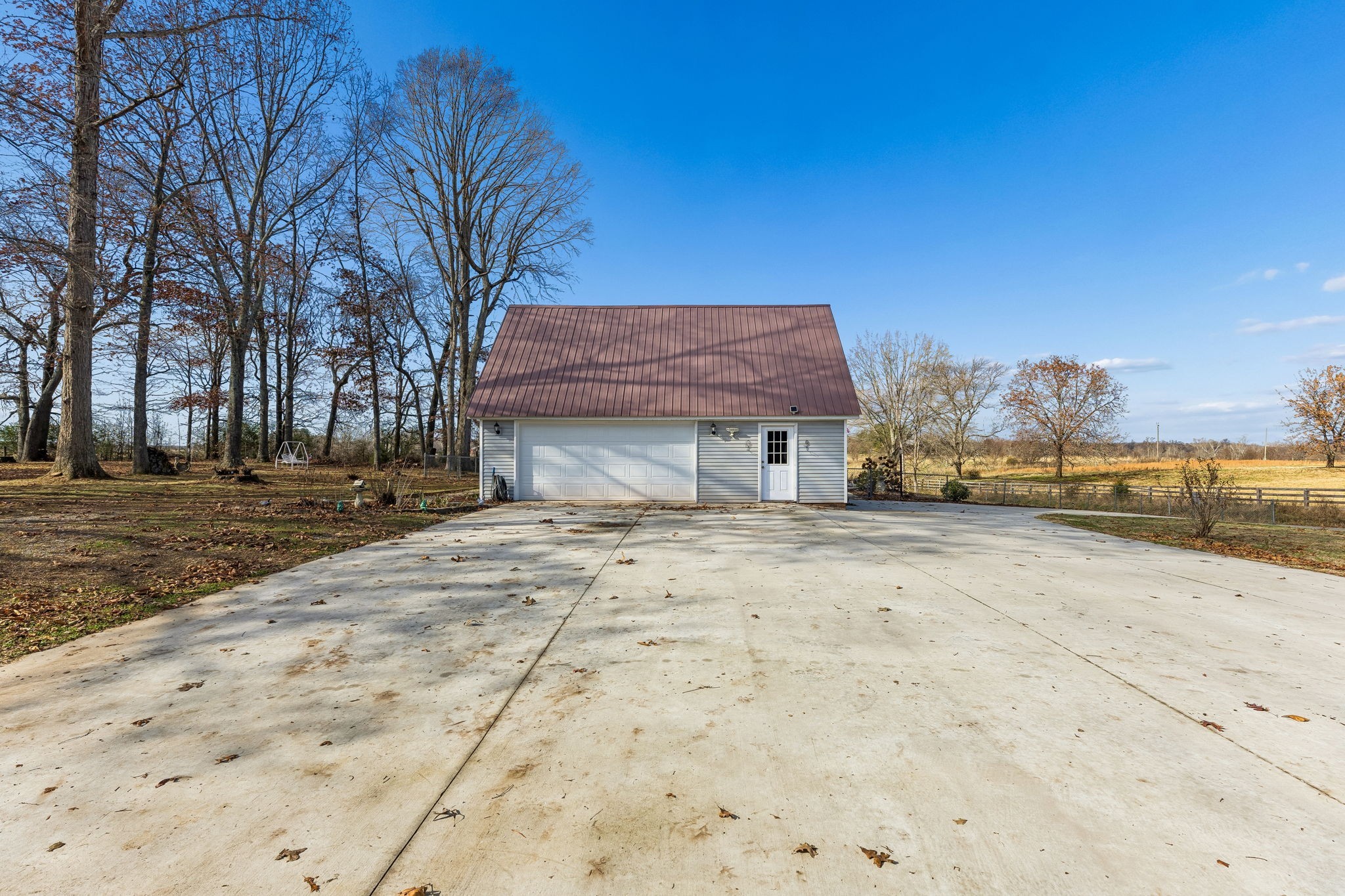 524 Willie Jarvis Road Sparta, TN 38583 - Photo 48 of 64 a view of a house with a yard