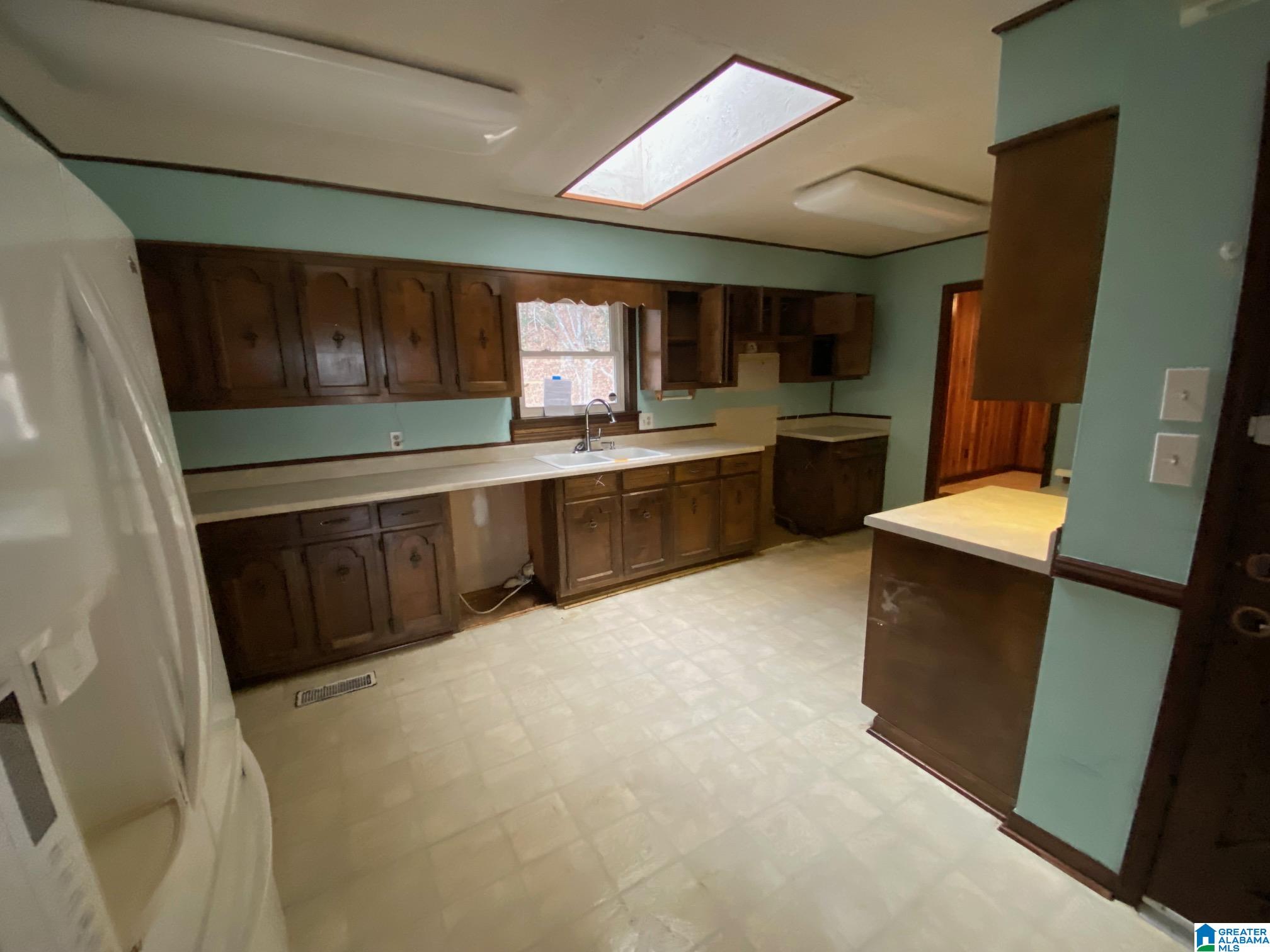5127 County Road 48 Jemison, AL 35085 - Photo 3 of 11
