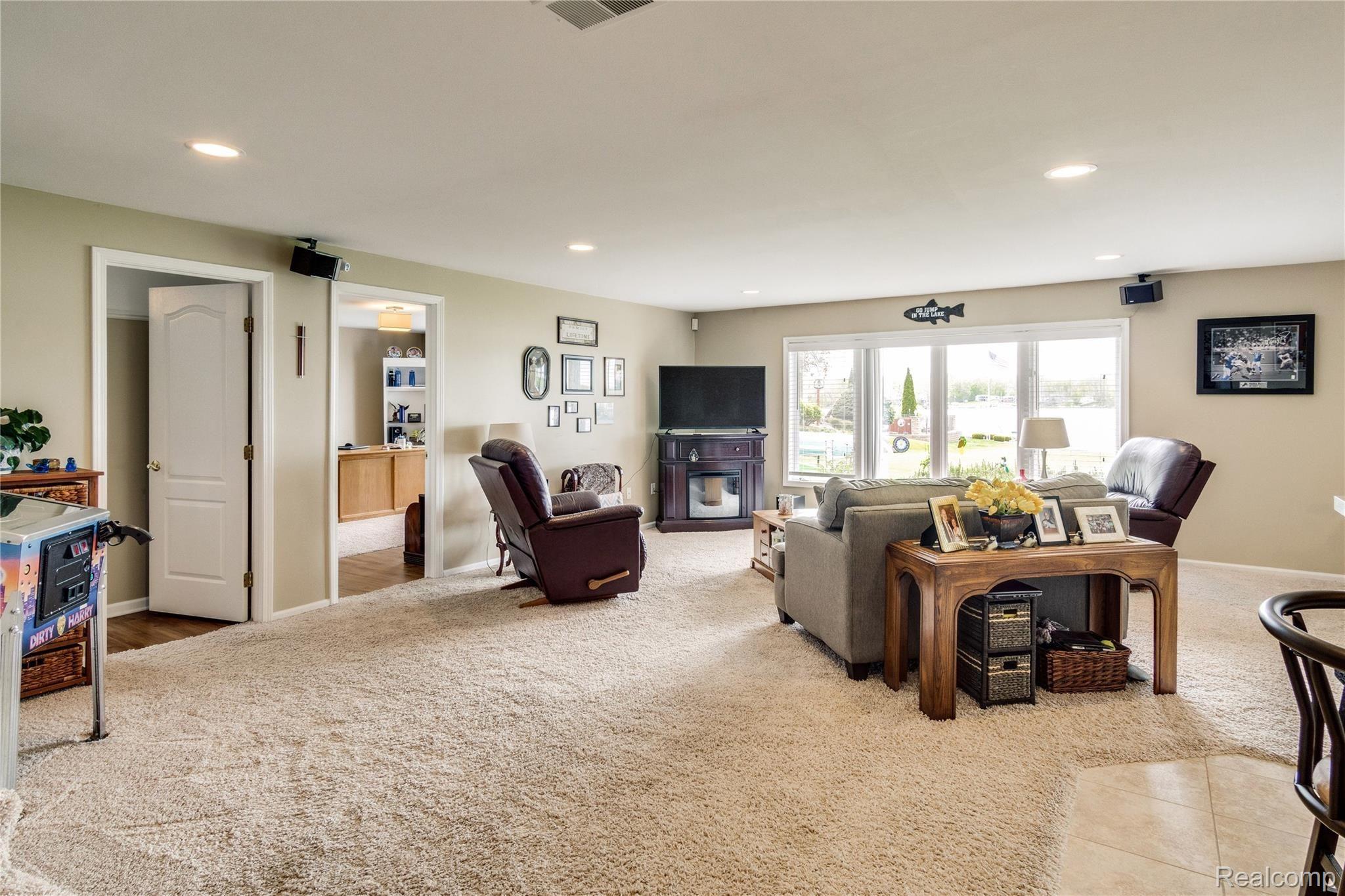 7213 Lobdell Road Linden, MI 48451 - Photo 27 of 53 Interiors (37 of 64).jpg