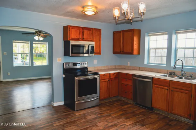 $139,000 | 194 Hoxie Street, Biloxi, MS 39530