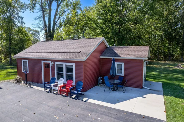 $847,000 | 5568 Paw Paw Lake Road, Coloma, MI 49038