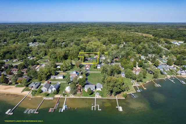 $847,000 | 5568 Paw Paw Lake Road, Coloma, MI 49038