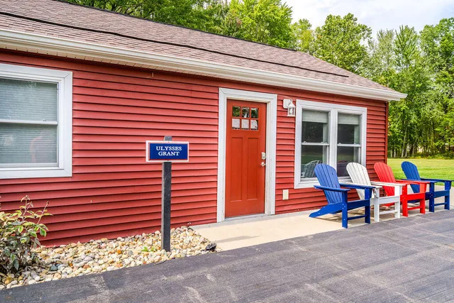 $847,000 | 5568 Paw Paw Lake Road, Coloma, MI 49038