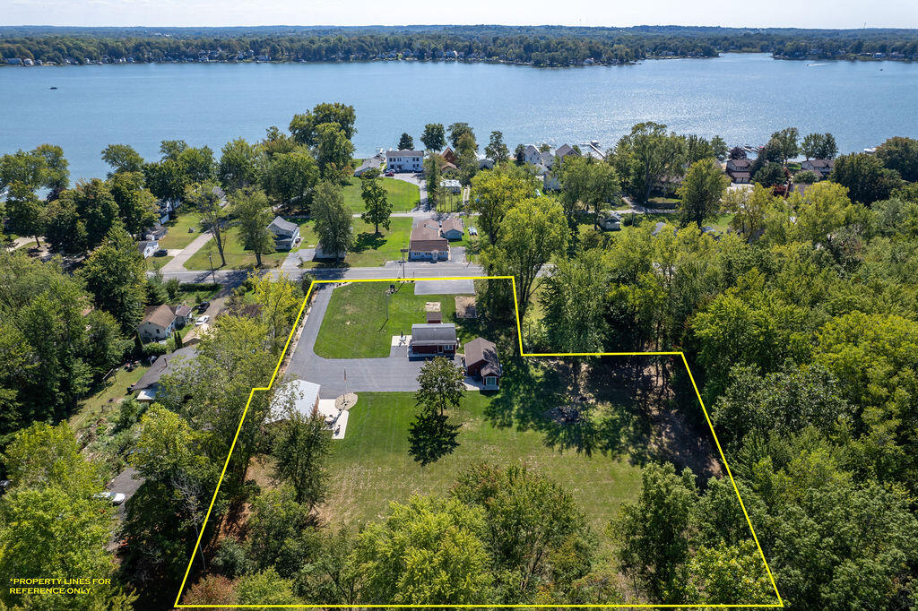 5568 Paw Paw Lake Road Coloma, MI 49038 - Photo 5 of 49 5566PawPawLakeRd-8a