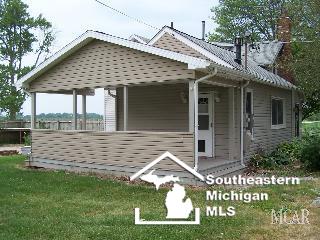 13216 Wabash Road Milan, MI 48160 - Photo 2 of 8 Rear View
