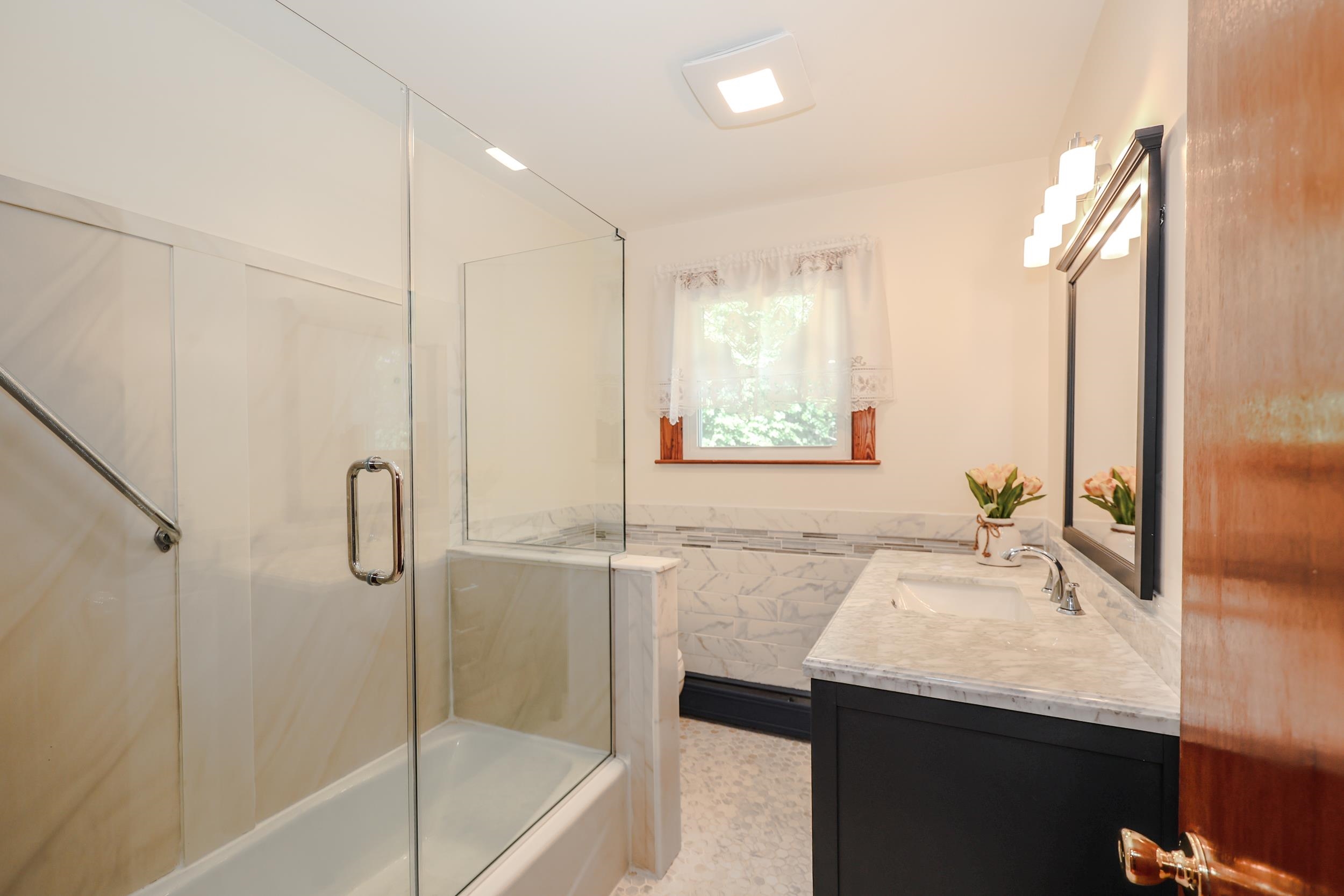 68 Robinson Road Nashua, NH 03060 - Photo 33 of 54