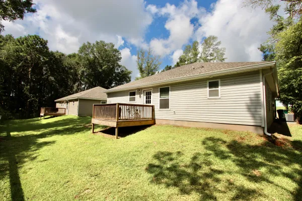 $1,750 | 102 Windsor Drive, Crestview, FL 32539