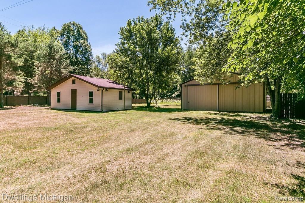 43045 Bemis Road Belleville, MI 48111 - Photo 35 of 38 IMG_0050.jpg