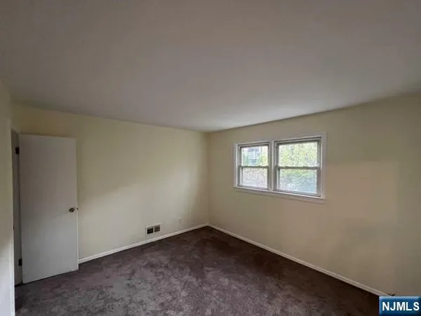 $3,650 | 232 Warwick Avenue, Fort Lee, NJ 07024