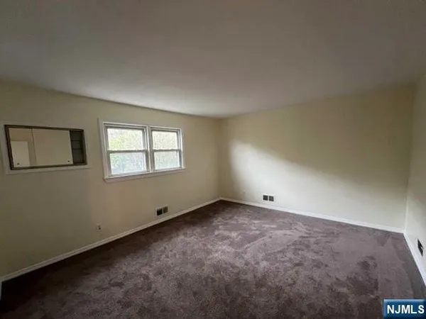 $3,650 | 232 Warwick Avenue, Fort Lee, NJ 07024