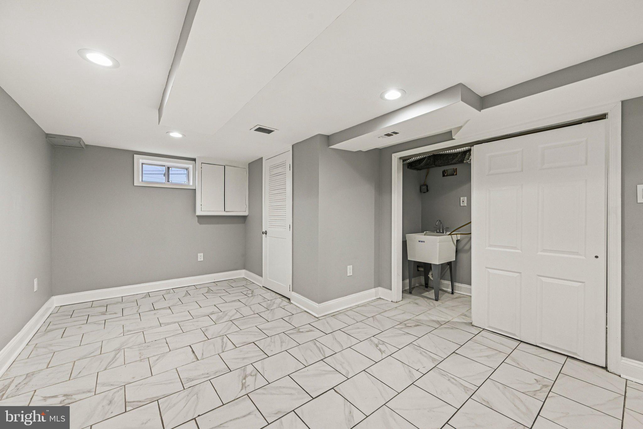 38 Upmanor Road Baltimore, MD 21229 - Photo 27 of 35 a view of an empty room