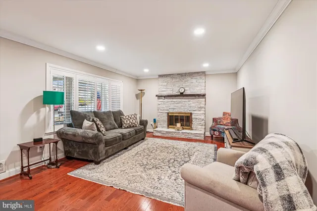 $529,900 | 6246 Woodland Road, Linthicum Heights, MD 21090