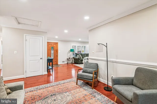 $529,900 | 6246 Woodland Road, Linthicum Heights, MD 21090