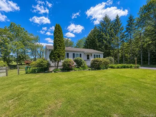 $399,000 | 5 Mountain View Drive, Warwick, NY 10990