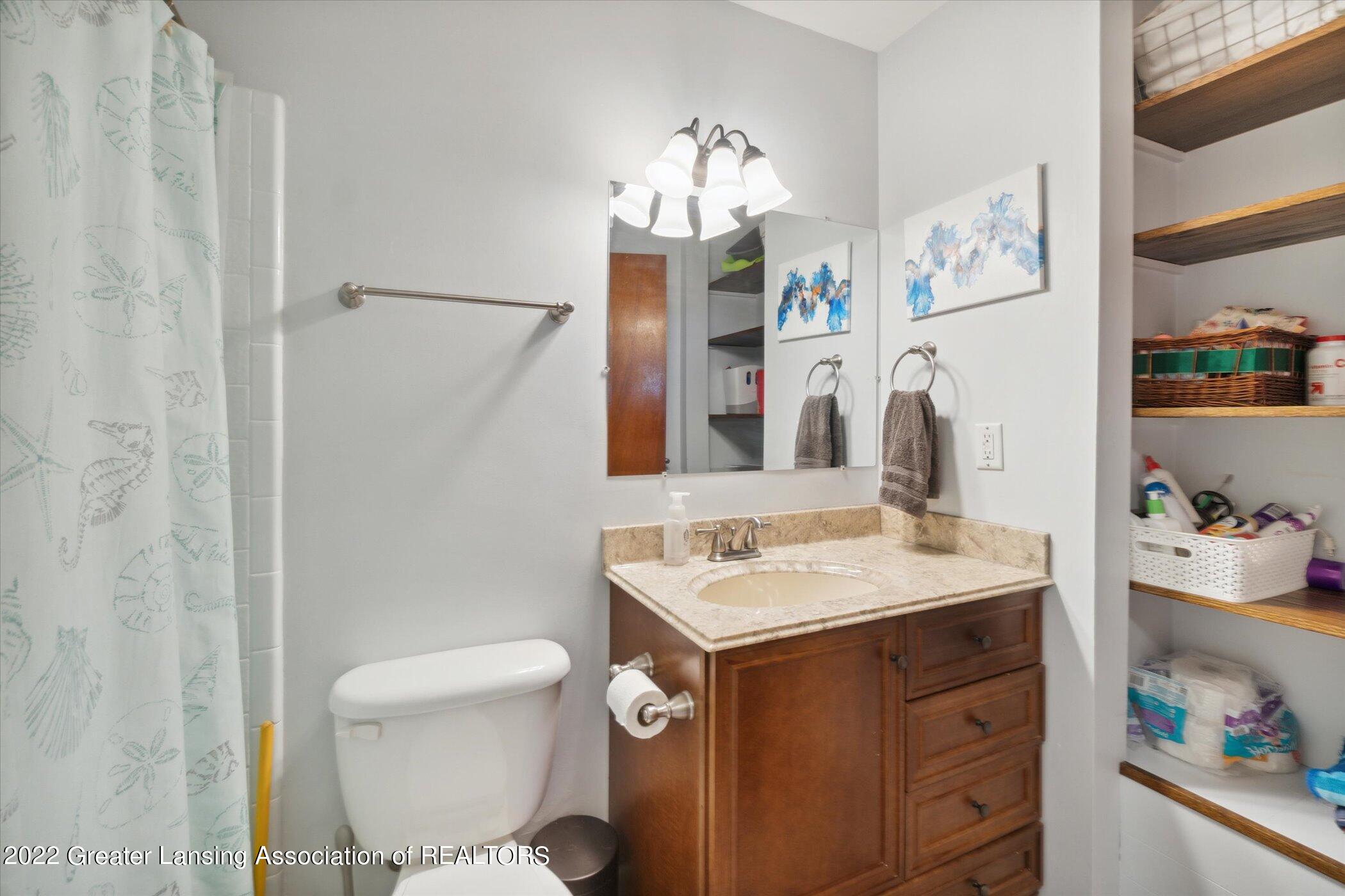 2276 Washington Road Lansing, MI 48911 - Photo 26 of 38 26-Washington Rd Lansing, MI 48911_wind