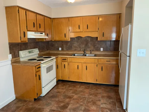 $1,100 | 719 South Berthe Avenue, Unit 4, Panama City, FL 32404
