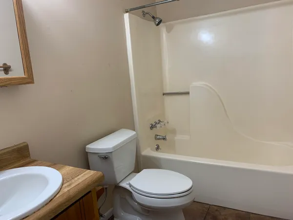 $1,100 | 719 South Berthe Avenue, Unit 4, Panama City, FL 32404