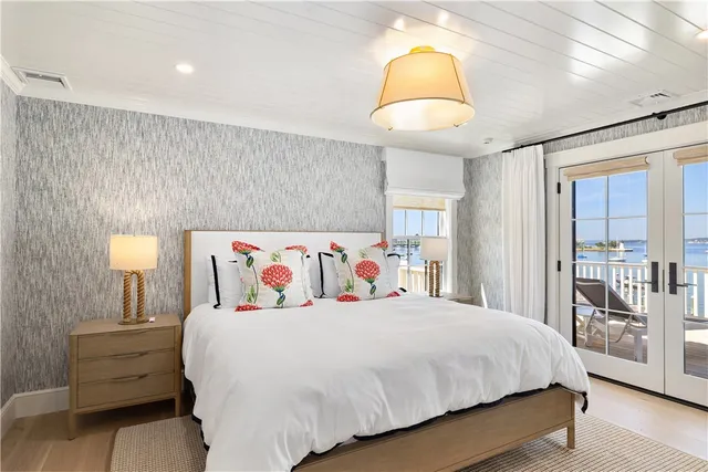 $95,000 | The Point, Newport, RI 02840