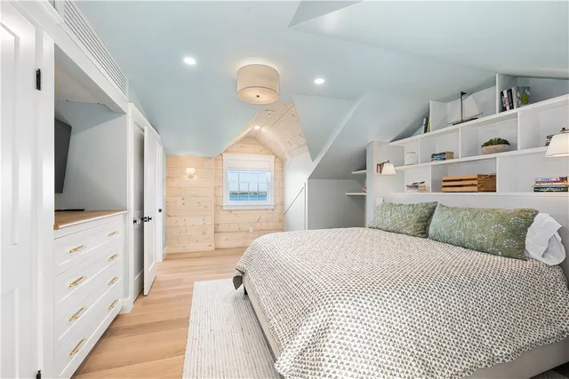 $95,000 | The Point, Newport, RI 02840